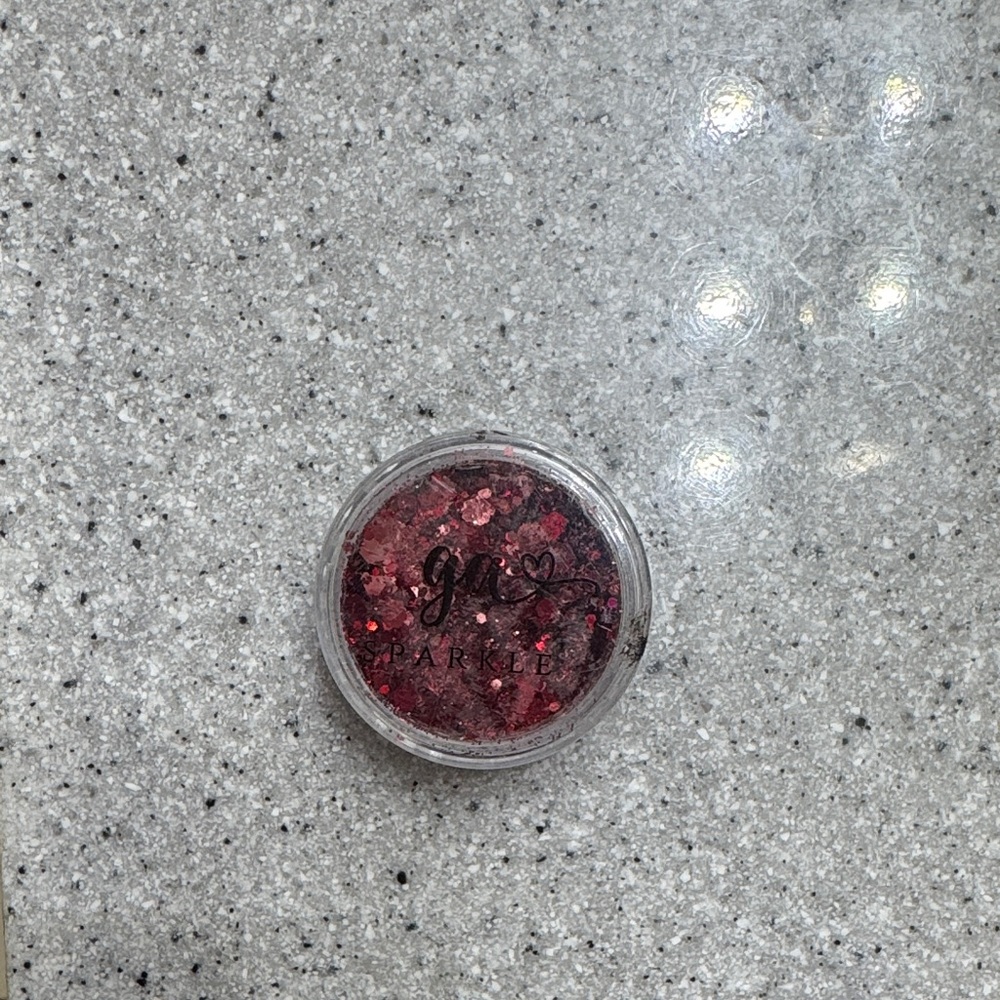 Eyeshadow Glitter in Red (sparkly)